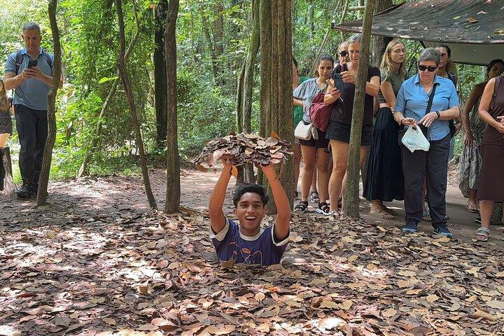 Cu Chi Tunnels and Sai Gon City Luxury Group Tour