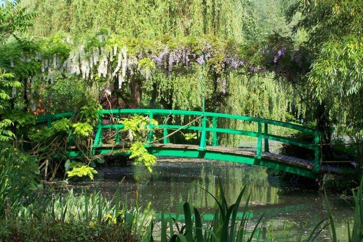 Giverny Half-Day Trip from Paris with Private Driver