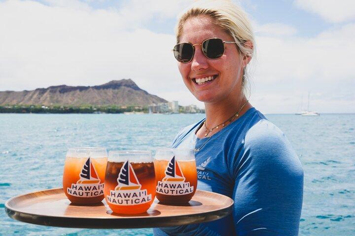 Waikiki Catamaran Snorkel with Lunch Option: Turtles Guaranteed