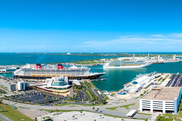 Private SUV Transfer from Port Canaveral, Cocoa Beach to Orlando
