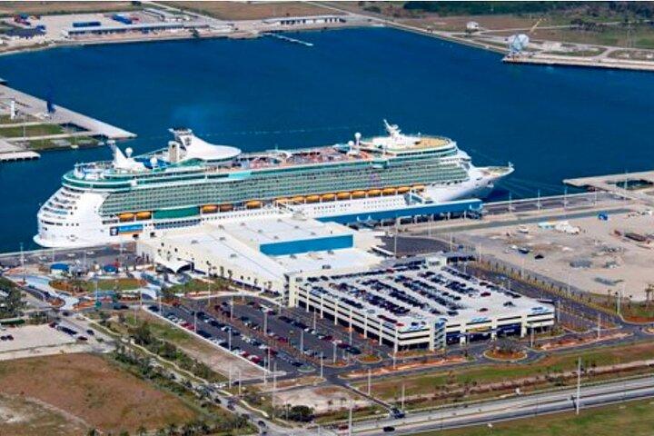 Private SUV Transfer from Port Canaveral, Cocoa Beach to Orlando