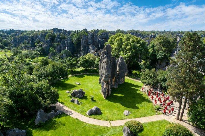 Kunming Private Day Tour to Stone Forest and Chengzi Ancient Town