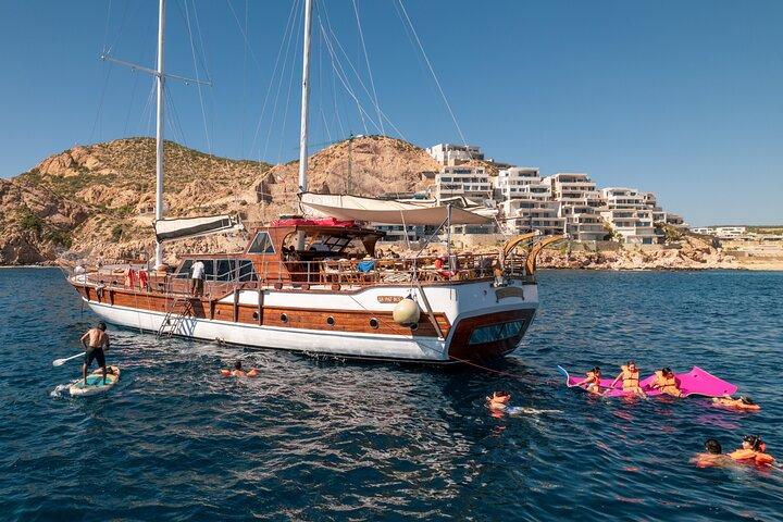 Cabo San Lucas Luxury Yacht Snorkel Cruise with Gourmet Lunch