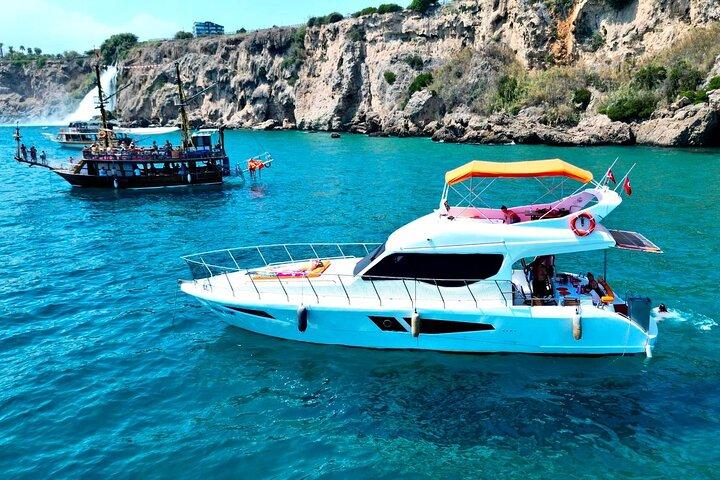 Antalya Private Yacht Tour with Jacuzzi & Transfer