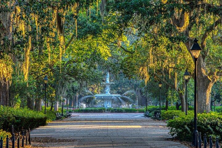 True Crime Walking Tour in Savannah