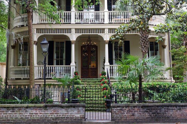 True Crime Walking Tour in Savannah