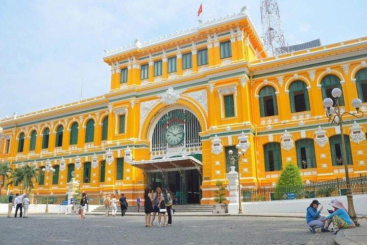 Cu Chi Tunnels and Sai Gon City Luxury Group Tour