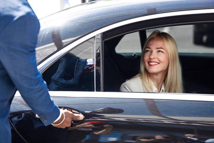 TAXI from Pozzallo port to SIRACUSA with tour Option or viceversa