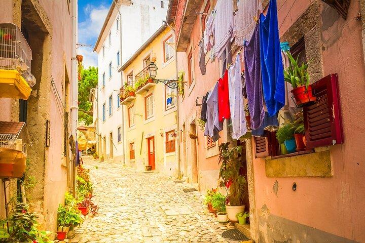 Lisbon Private Full-Day City Tour with Local Driver-Guide