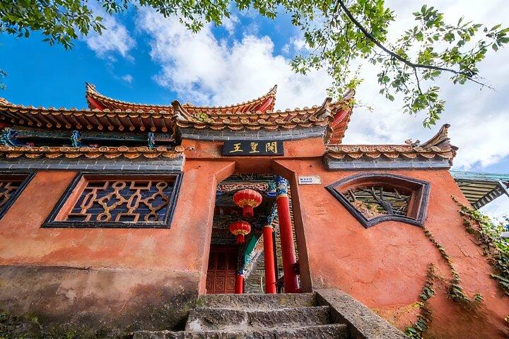 Kunming Private Day Tour to Dianchi Lake, West Hill and Anning Hotsprings