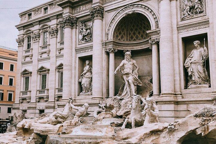Rome Colosseum Trevi Fountain Pantheon and Navona Walking Tour