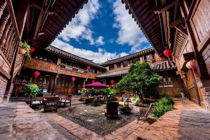 4 Hour Private Lijiang City Highlights Walking Tour