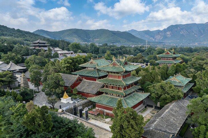 All Inclusive Luoyang Private Day Tour to Shaolin Temple and Longmen Grottoes