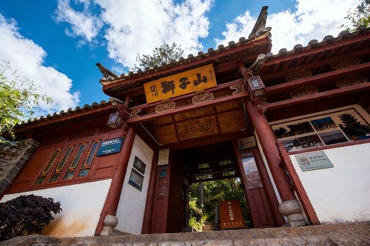Flexible Lijiang City Highlights Private Day Tour with Lunch