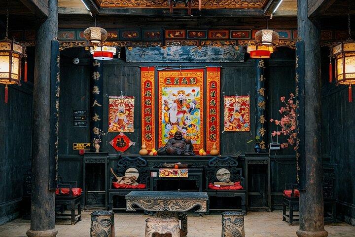 Guilin Private Day Tour to Reed Flute Cave,Elephant Trunk Hill and Daxu Old Town
