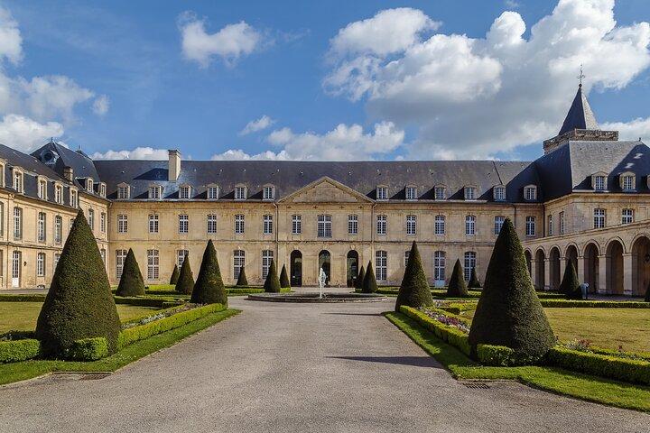 Caen Audio Guided Walking Tour 1h50 and 22 audio reviews