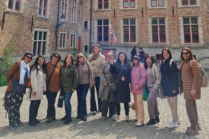 Bruges Authentic : Private Tour, Local Guide + Chocolate and Beer