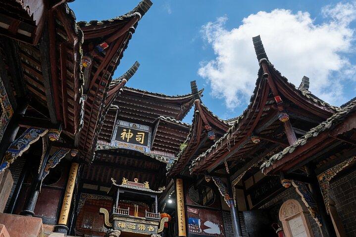 Chengdu Private Day Tour to Qingcheng Mountain and Dujiangyan Irrigation System