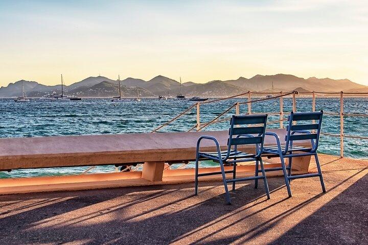Cannes Audioguided Walking Tour 1h50 and 19 audio reviews