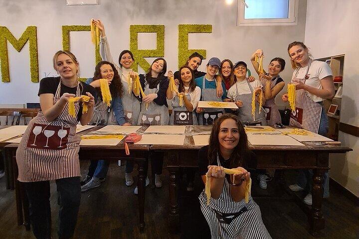 Rome Pasta Making Class and Tiramisù near Spanish Steps