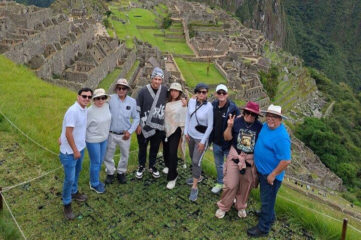Entrance to Machupicchu and Tourist Transport
