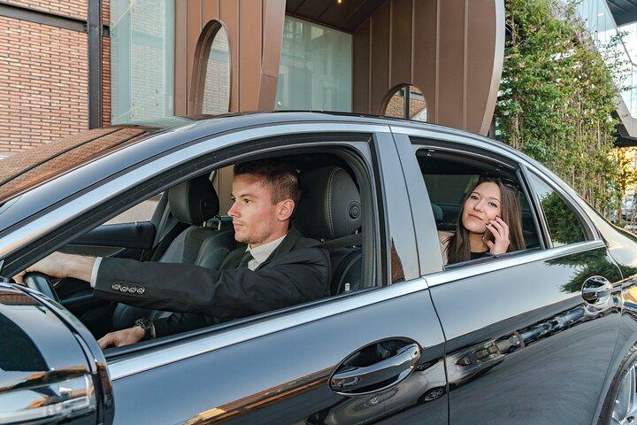 Lisbon Airport Private Transfer to Lisbon (Round Optional)