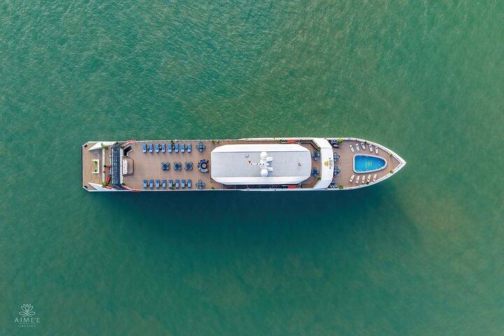 Hanoi: Aime’e 5-Star Cruise 2-Day Luxury Ha Long Bay Journey