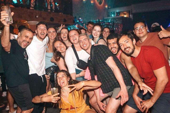 Phuket: Pub Crawl Rooftop, Bars, GoGo & 3 Clubs with Shots