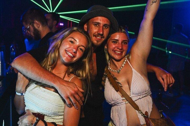 Phuket: Pub Crawl Rooftop, Bars, GoGo & 3 Clubs with Shots