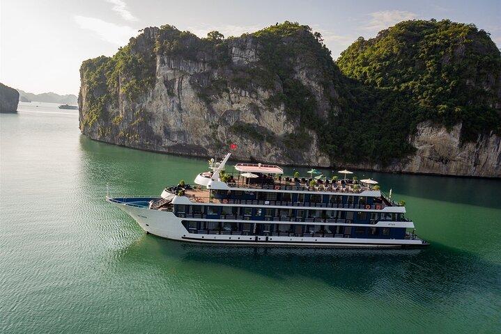 Luxury 3D2N Halong – Lan Ha Bay Cruise Experience from Hanoi