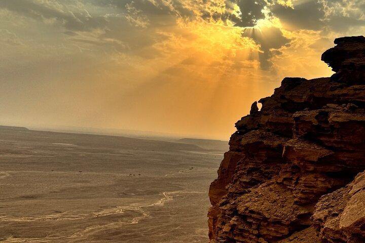 Riyadh Desert Adventure Edge of the World Guided 4x4 Tour