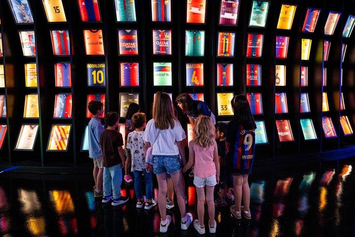 Barcelona: FC Barcelona Museum "Barça Immersive Tour" Ticket