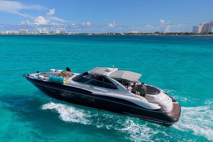 Private SUNSEEKER 60 Yacht Experience for up to 20 Guests