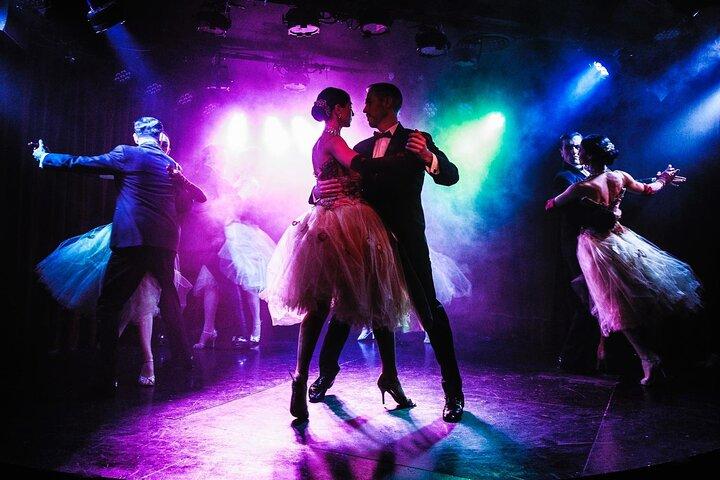 Deluxe Show “Rojo Tango” with Optional Dinner