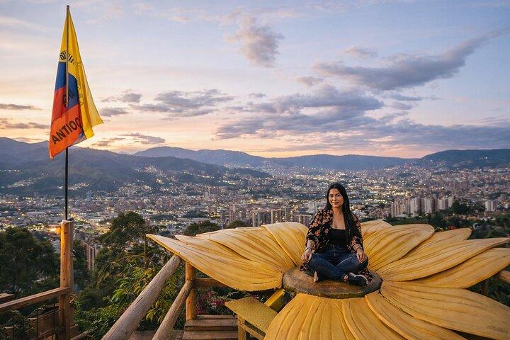 Private Half-Day Food Tour Visiting Best Viewpoints in Medellín!