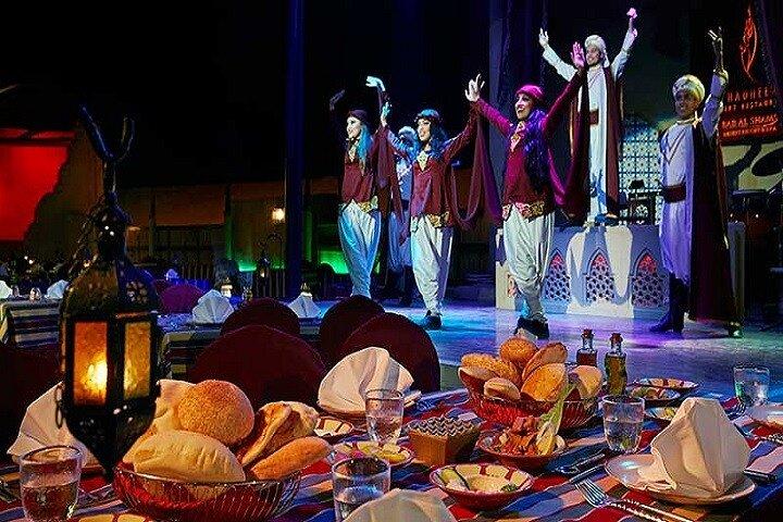 Desert Safari Dubai with BBQ Dinner and Live Entertainment