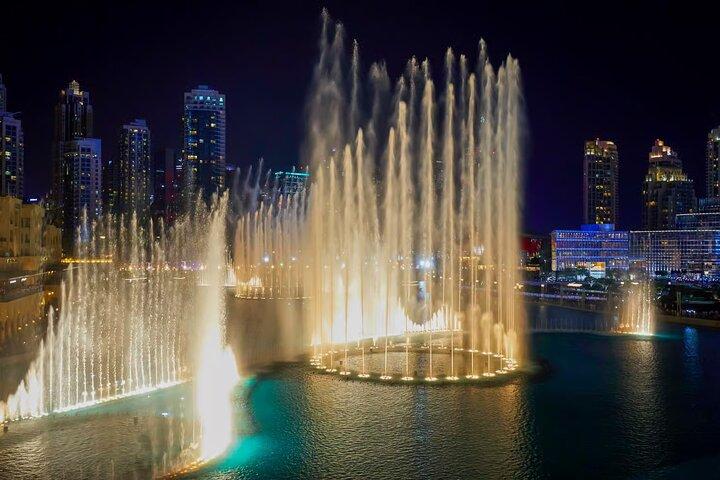 Dubai Burj Khalifa Lake Ride and Fountain Show Experience