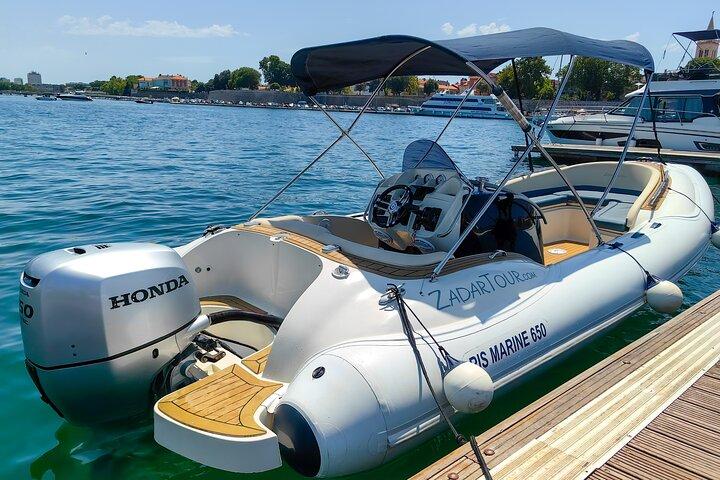 Speedboat tour with 4 stops and Organic Food, Oil & Wine Tasting