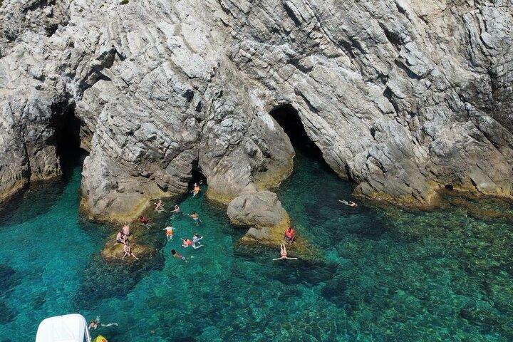 Private Blue Cave & 7 Caves Speedboat Tour + Drinks & Snorkel