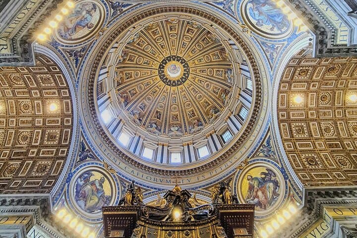 Vatican Museum, Sistine Chapel and St. Peter's Basilica Tour