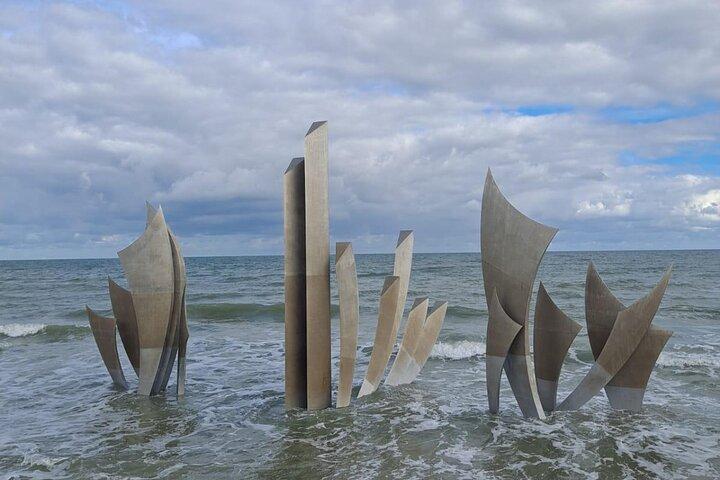 Paris: Normandy D-Day Landing Beaches Private Tour with Champagne