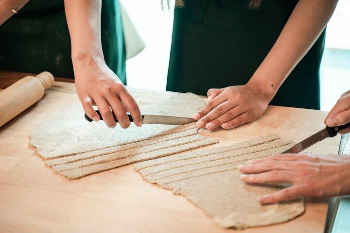 Cook Authentic Italian Dishes With Stunning Lake View