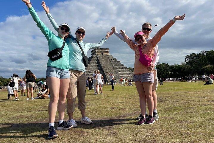 Tour early access to Chichen itza, Cenote Hubiku and Valladolid
