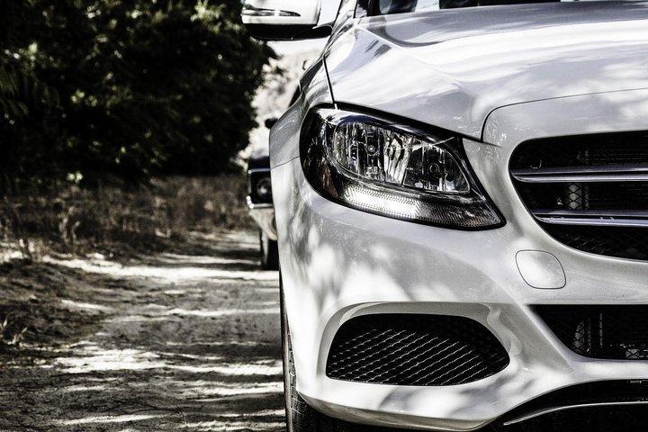 Vienna → Budapest - 2h of Sightseeing - Comfortable Premium Car Private Transfer