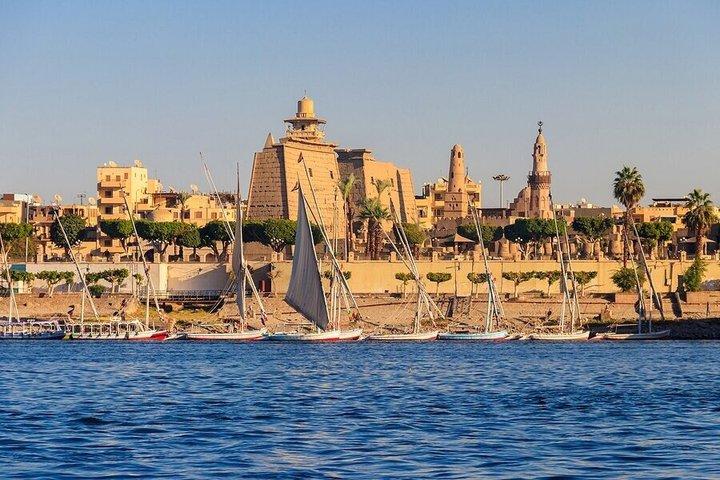 Afternoon Luxor Tour: Karnak, Felucca & Illuminated Luxor Temple
