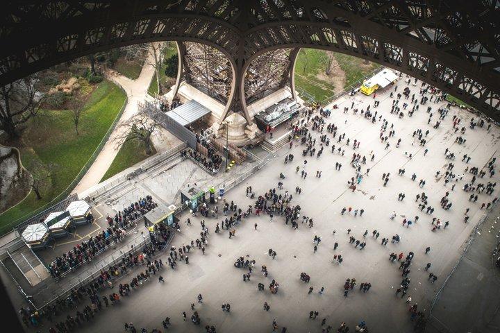 Eiffel Tower Summit Reserved Access Small Group Tour