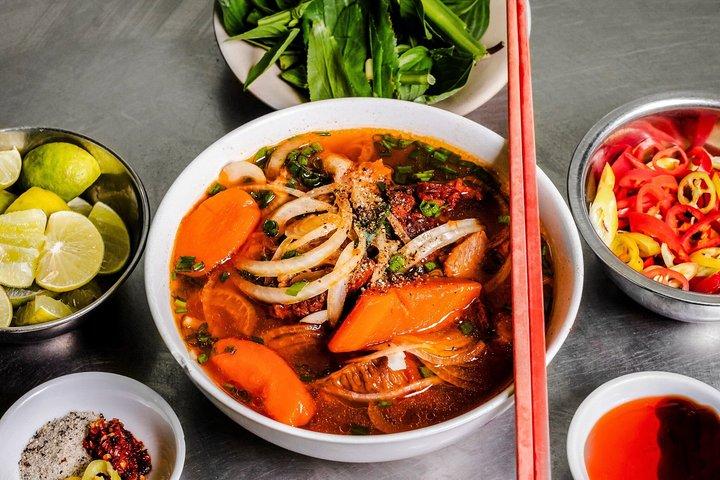 Hungry HCMC Food Tour with 15+ Tastings