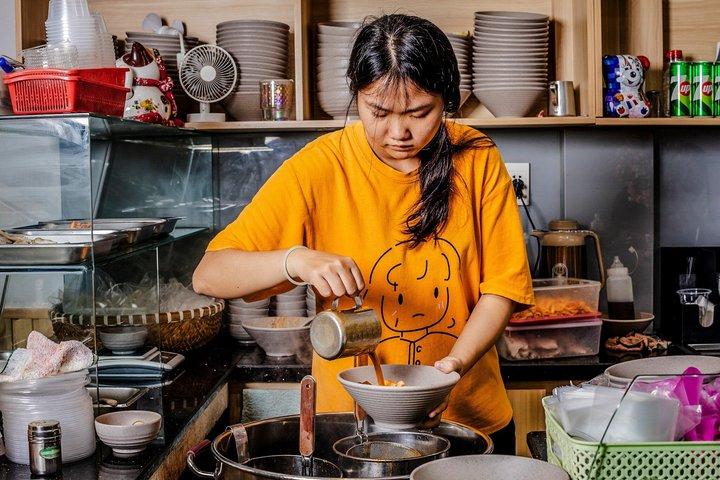 Hungry HCMC Food Tour with 15+ Tastings
