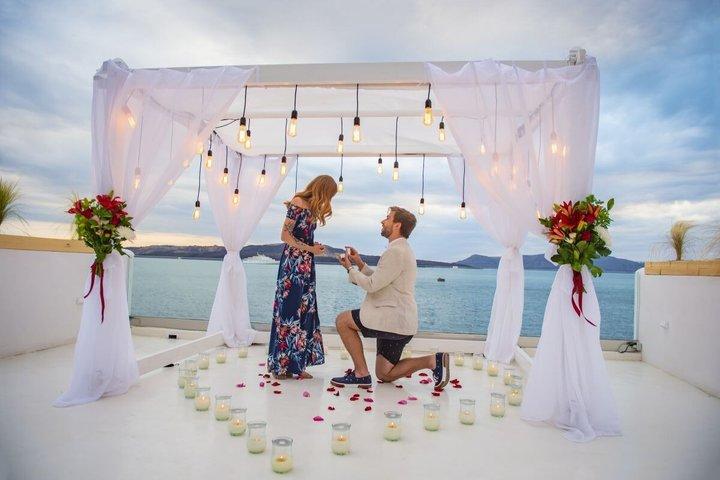 Santorini amazing Proposal