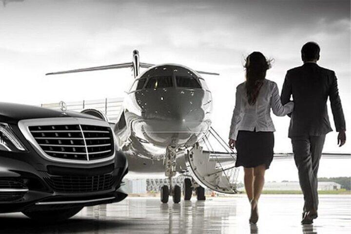 Private round trip transfer from/to PARIS  DISNEYLAND